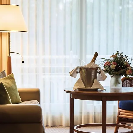 Aja Strandhotel Bansin 酒店 4*