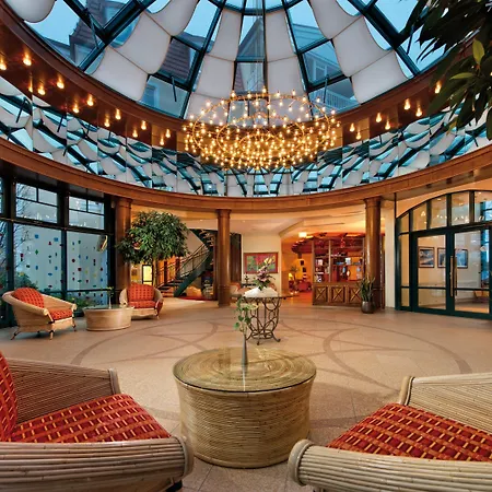 Aja Strandhotel Bansin 4*