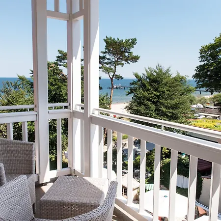 Aja Strandhotel Bansin 4*