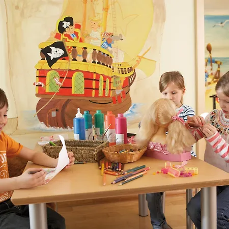 Aja Strandhotel Bansin 4*